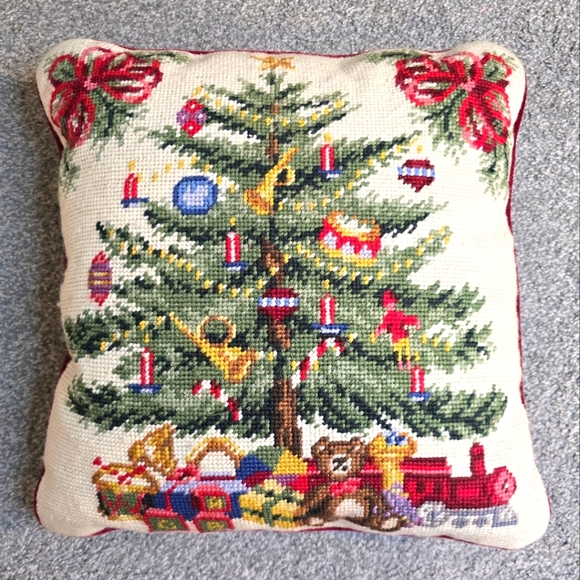 Other - Vintage Needlepoint Tapestry Christmas Accent Pillow Decor Countryside Chic